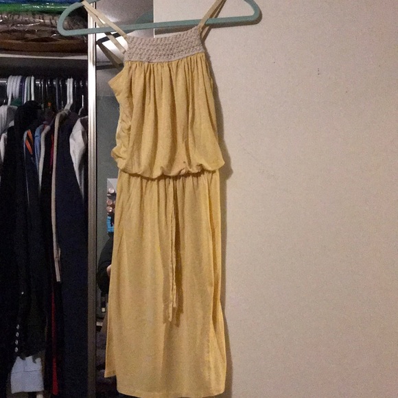 Blue flowery and yellow dress bundle 💕 - Picture 2 of 5